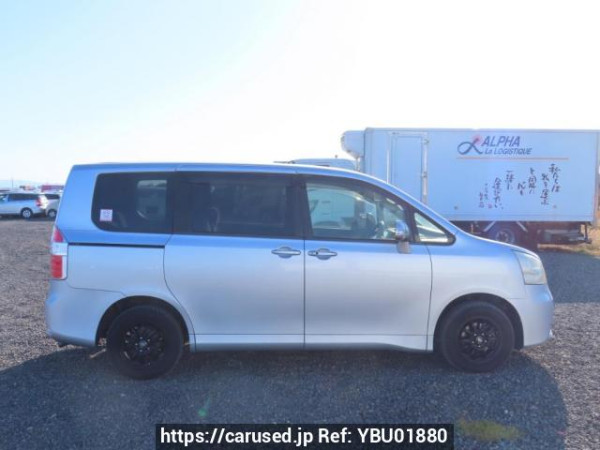 Used 2007 AT toyota noah ZRR70G Image[7]