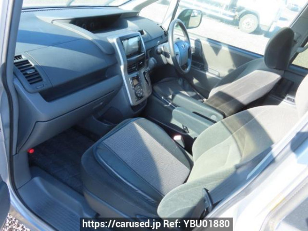 Used 2007 AT toyota noah ZRR70G Image[15]