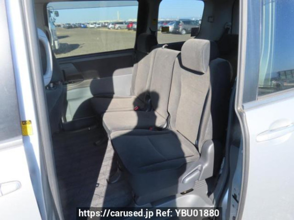 Used 2007 AT toyota noah ZRR70G Image[20]