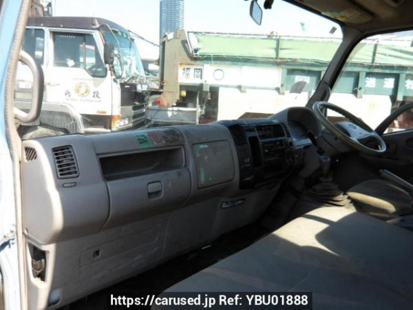 Used 2011 MT hino dutro XZU414M Image[18]