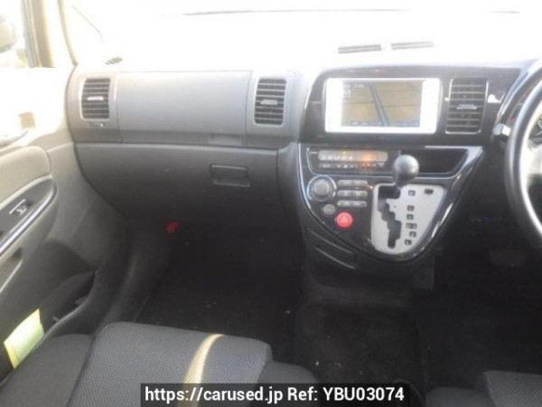 Used 2005 AT toyota wish ZNE10G Image[17]