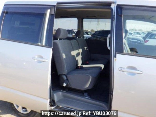 Used 2005 AT toyota noah AZR60G Image[13]