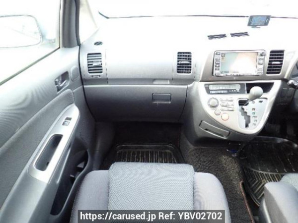 Used 2003 AT toyota wish ZNE10G Image[15]