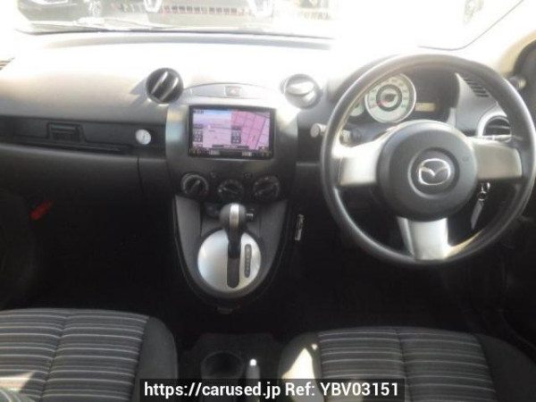 Used 2009 AT mazda demio DE3FS Image[15]