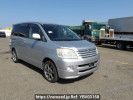 Toyota Noah AZR60G