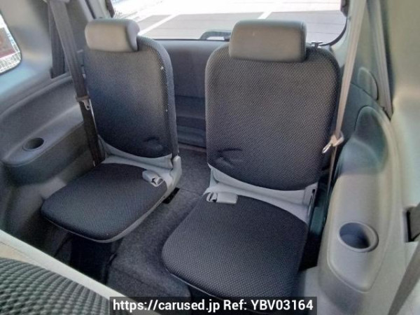 Used 2005 AT toyota sienta NCP81G Image[17]