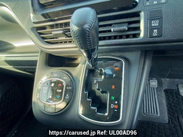 Used 2014 AT toyota noah ZRR85W Image[25]