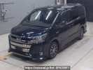 Toyota Noah ZWR80W