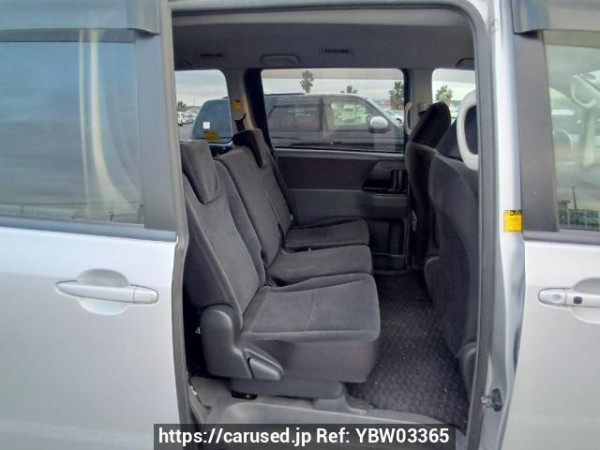 Used 2008 AT toyota noah ZRR70G Image[15]