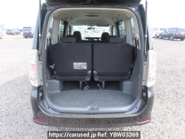 Used 2008 AT toyota voxy ZRR70W Image[8]