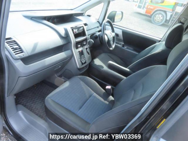 Used 2008 AT toyota voxy ZRR70W Image[16]