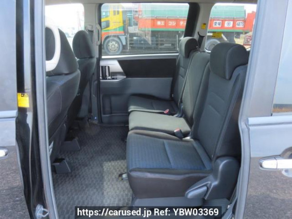 Used 2008 AT toyota voxy ZRR70W Image[20]
