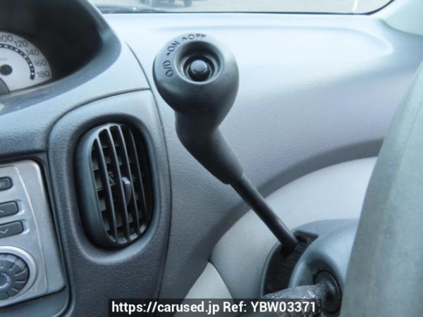 Used 2001 AT toyota fun-cargo NCP20 Image[27]