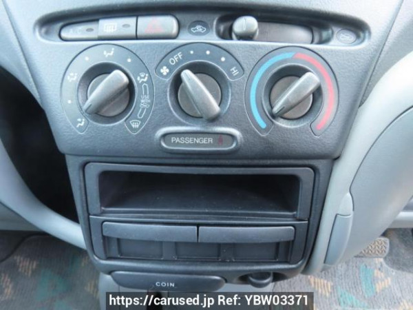 Used 2001 AT toyota fun-cargo NCP20 Image[28]