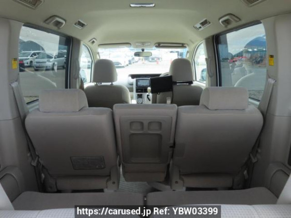 Used 2008 AT toyota noah ZRR70G Image[9]