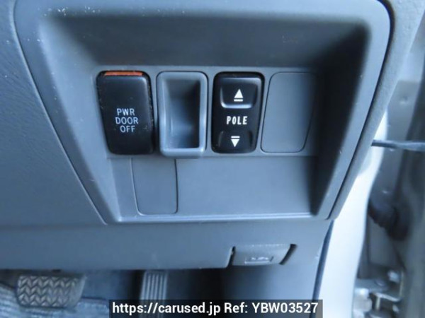Used 2004 AT toyota raum NCZ20 Image[31]