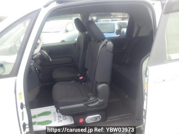 Used 2013 AT toyota spade NCP141 Image[12]