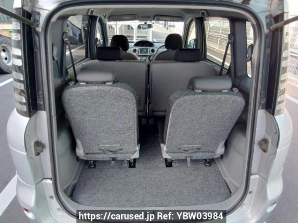 Used 2005 AT toyota sienta NCP81G Image[8]