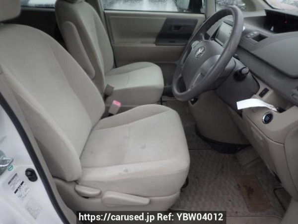 Used 2010 AT toyota noah ZRR75G Image[9]