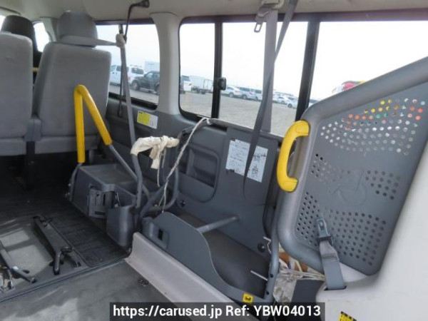 Used 2006 AT toyota regiusace-van KDH200K Image[15]