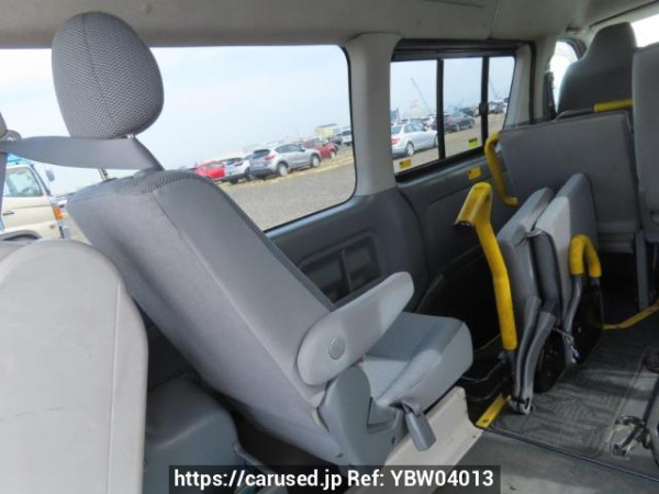 Used 2006 AT toyota regiusace-van KDH200K Image[16]