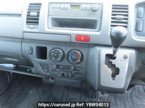 Used 2006 AT toyota regiusace-van KDH200K Image[34]