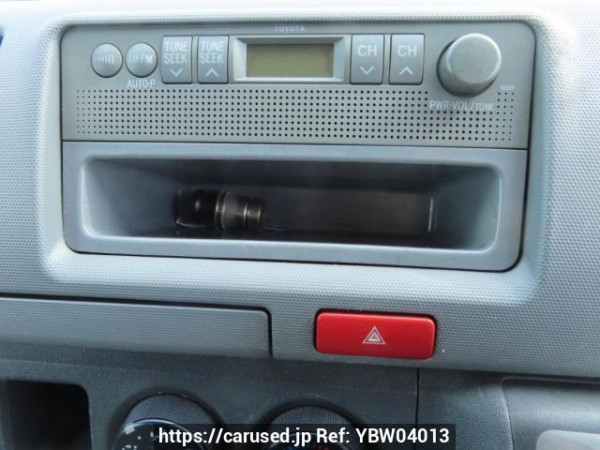 Used 2006 AT toyota regiusace-van KDH200K Image[35]