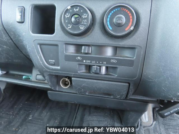 Used 2006 AT toyota regiusace-van KDH200K Image[37]