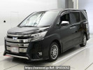 Toyota Noah ZWR80W