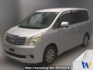 Toyota Noah ZRR70G