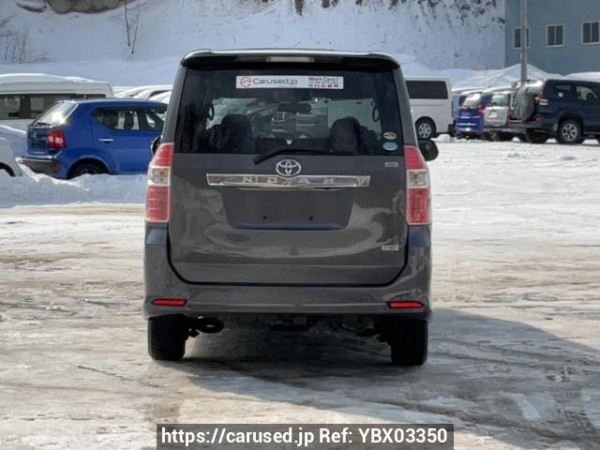 Used 2009 AT toyota noah ZRR75W Image[5]