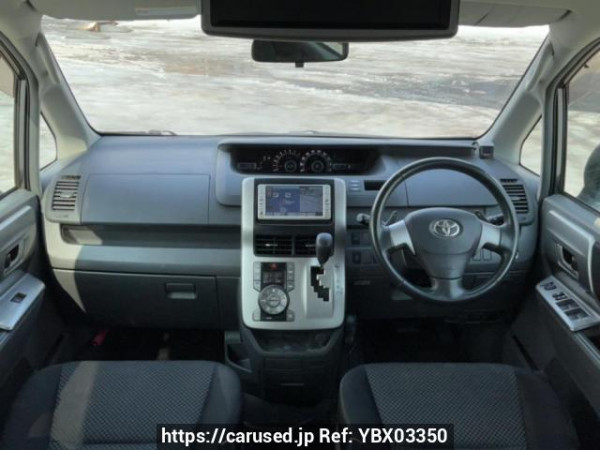 Used 2009 AT toyota noah ZRR75W Image[17]