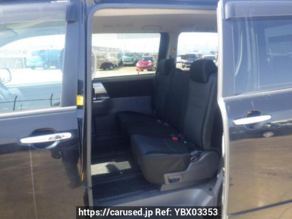 Used 2009 AT toyota voxy ZRR75W Image[13]