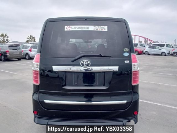 Used 2007 AT toyota noah ZRR70G Image[5]
