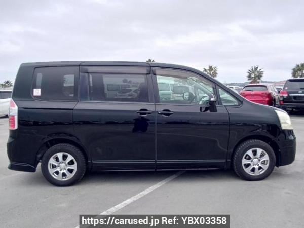 Used 2007 AT toyota noah ZRR70G Image[7]