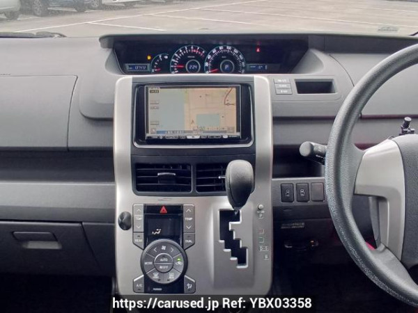 Used 2007 AT toyota noah ZRR70G Image[23]