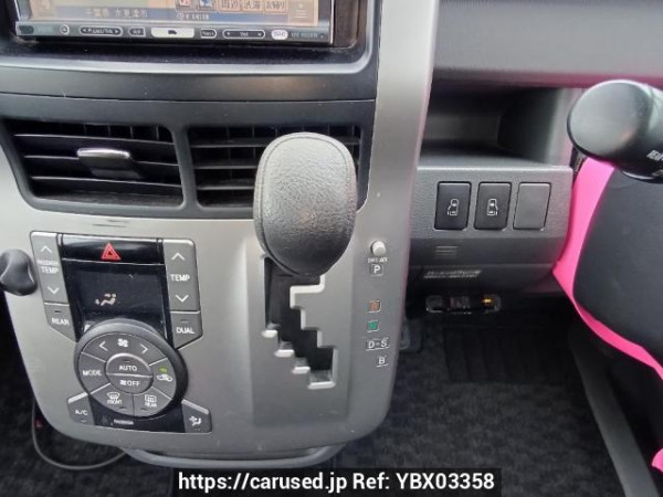 Used 2007 AT toyota noah ZRR70G Image[24]