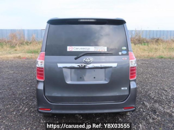 Used 2007 AT toyota noah ZRR70W Image[5]