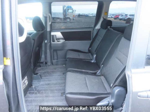 Used 2007 AT toyota noah ZRR70W Image[20]
