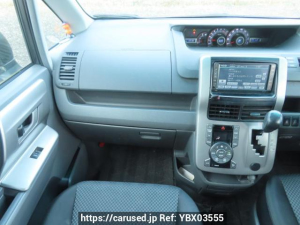 Used 2007 AT toyota noah ZRR70W Image[25]