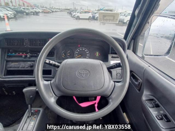 Used 2004 AT toyota hiace-van TRH112V Image[20]