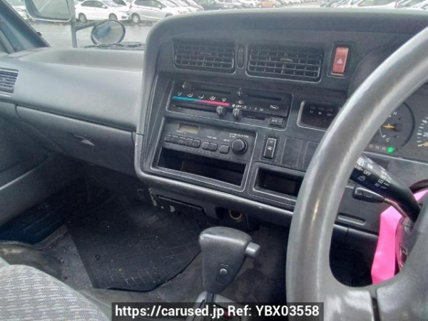 Used 2004 AT toyota hiace-van TRH112V Image[23]