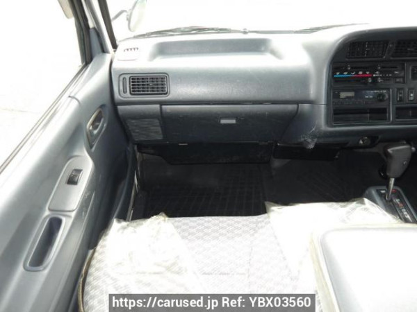 Used 2004 AT toyota hiace-commuter TRH124B Image[26]