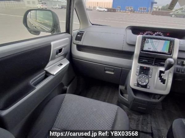 Used 2009 AT toyota noah ZRR70W Image[19]
