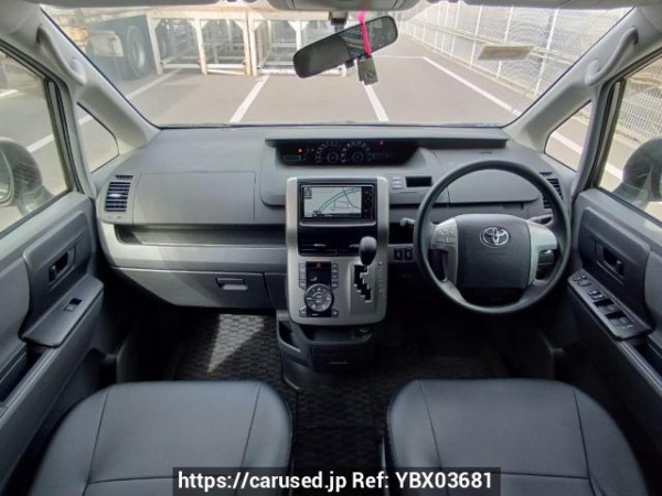 Used 2009 AT toyota noah ZRR70G Image[18]
