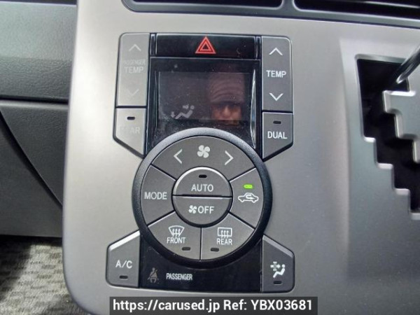 Used 2009 AT toyota noah ZRR70G Image[24]