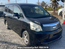 Toyota Noah ZRR70G