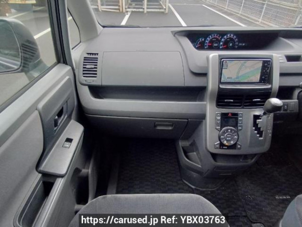Used 2010 AT toyota noah ZRR70G Image[19]