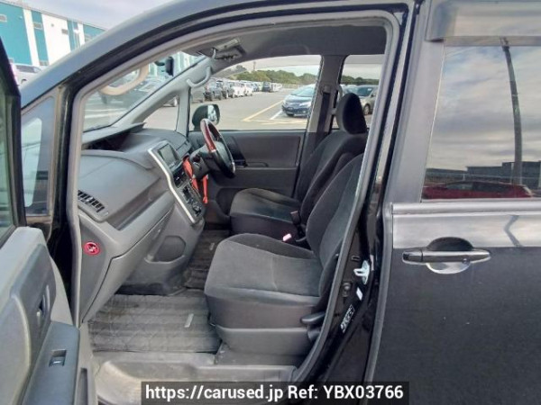 Used 2009 AT toyota noah ZRR70G Image[14]