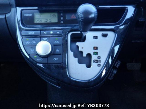 Used 2007 AT toyota wish ZNE10G Image[24]